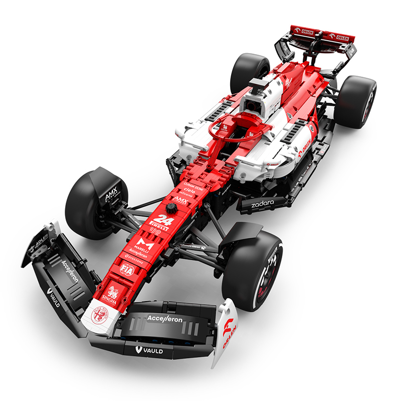 Alfa Romeo F1 Team ORLEN C42 1:8 (static) Alfa Romeo F1 Team ORLEN C42 1:8 (static)