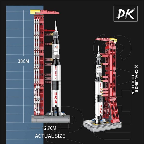 Saturn V mit Startrampe